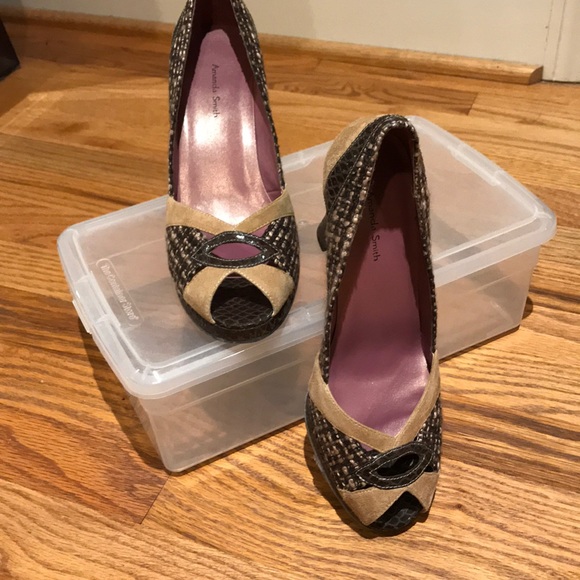 comfortable platform pumps